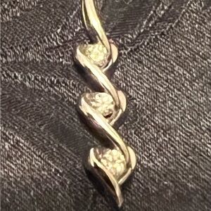 Sirena 14K White Gold Diamond Three-Stone Pendant 1/8ct H Color 1.24g